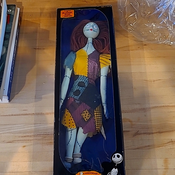 Pull Apart Sally Doll ~ Velcro Suncoast Exclusive Nightmare Before Christmas - Picture 3 of 8